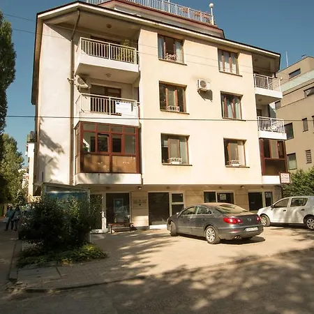 Rooftop Terrace & Studio Next To The Center Sofia
